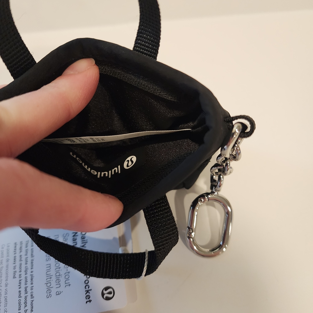 Lululemon Athletica Black Mini Tote with‎ Keychain - Picture 5 of 7
